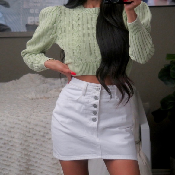 Urban Outfitters Sweaters - NWT Urban Outfitters Balloon Sweater Green Top